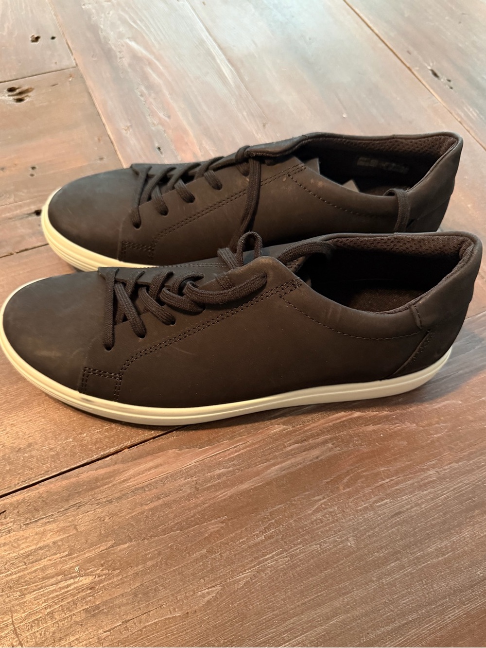 Ecco soft sneakers black leather men’s euro 40 shoes $169